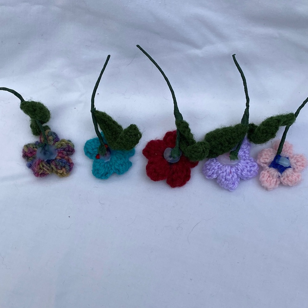 Handmade Colorful Crochet Flowers on wire stems - set of 10 colorful flowers - Picture 13 of 13